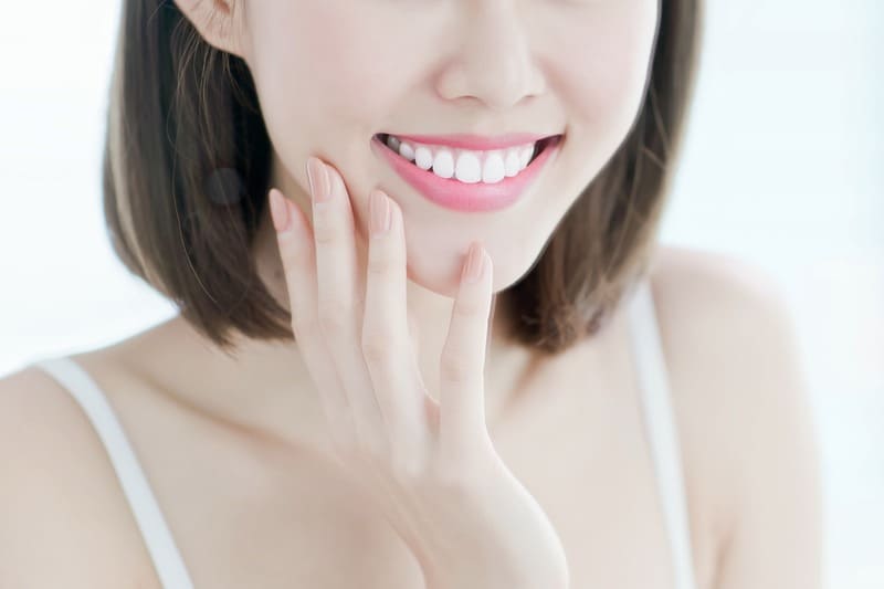 歯茎の色も整え、さらに美しい口元へ